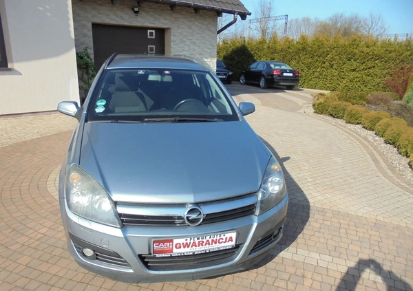 Opel Astra cena 8700 przebieg: 259000, rok produkcji 2007 z Mogilno małe 277